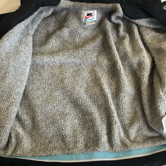 Vintage Nike Jacket—from the 90s - Picture 5 of 7